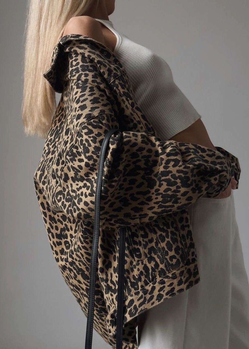 Sarah - Stylish Leopard Shacket